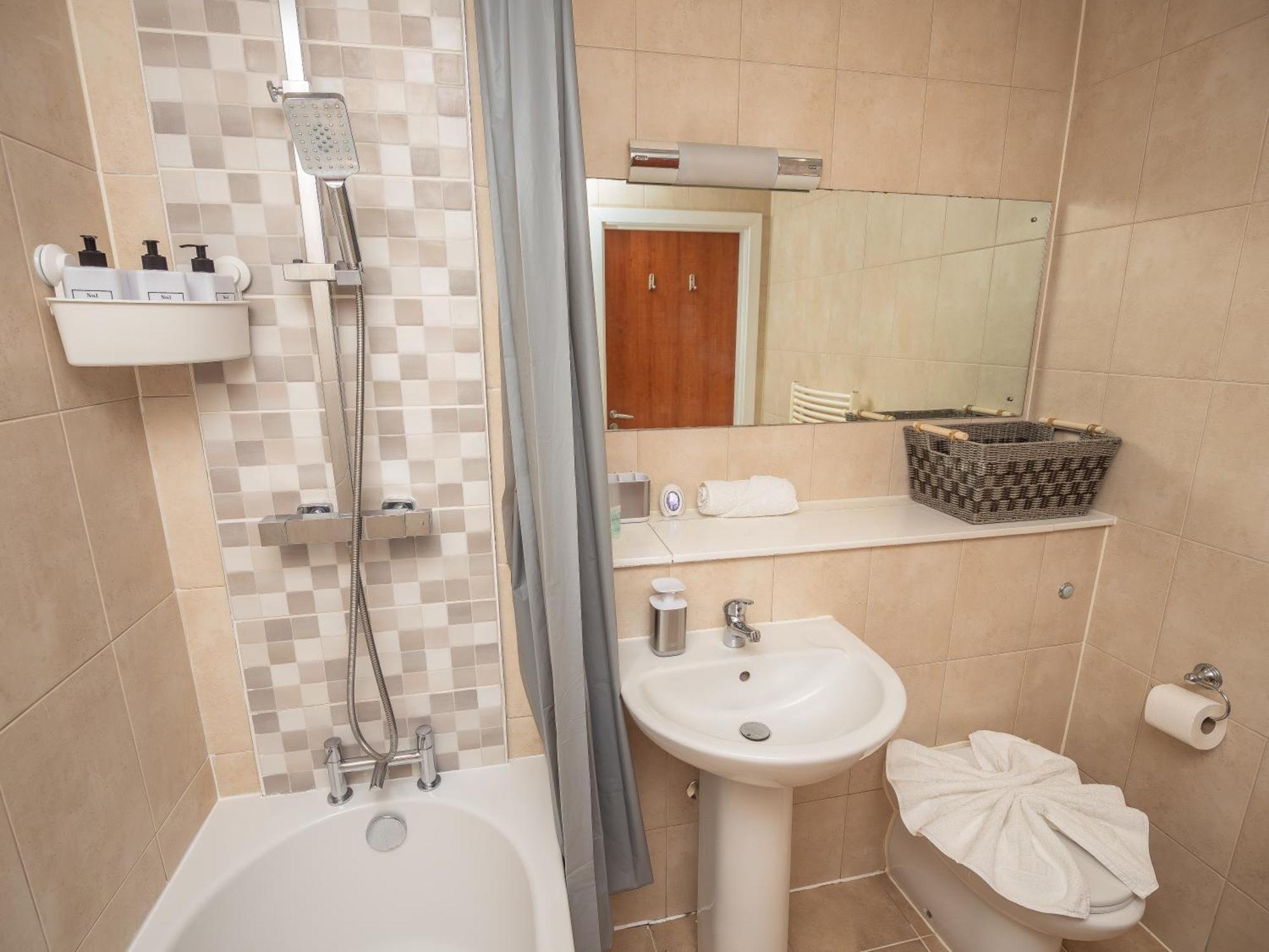 Amazing New Arcadian Centre - 1Bdr - Balcony & Parking Appartement Birmingham Buitenkant foto