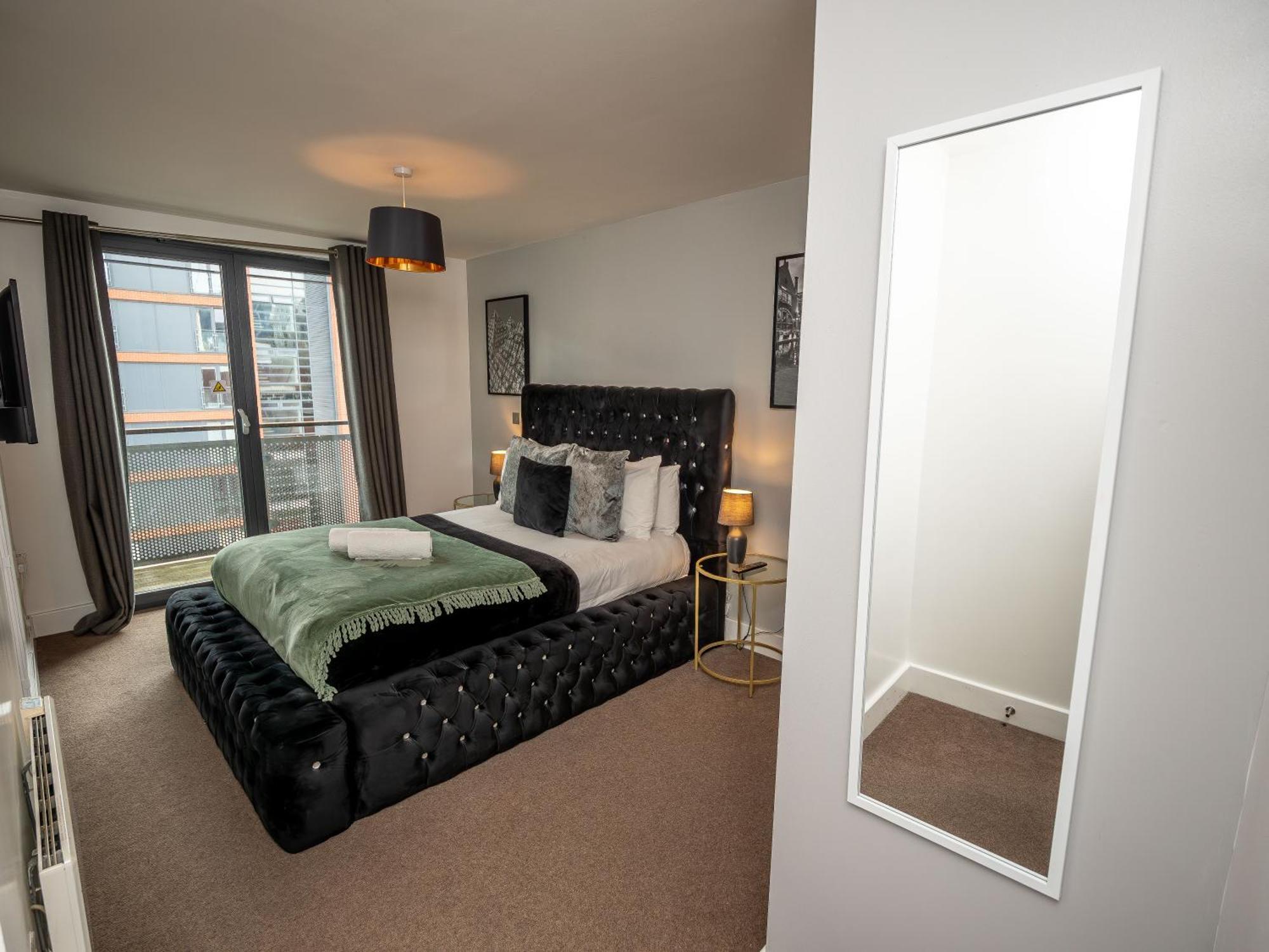 Amazing New Arcadian Centre - 1Bdr - Balcony & Parking Appartement Birmingham Buitenkant foto
