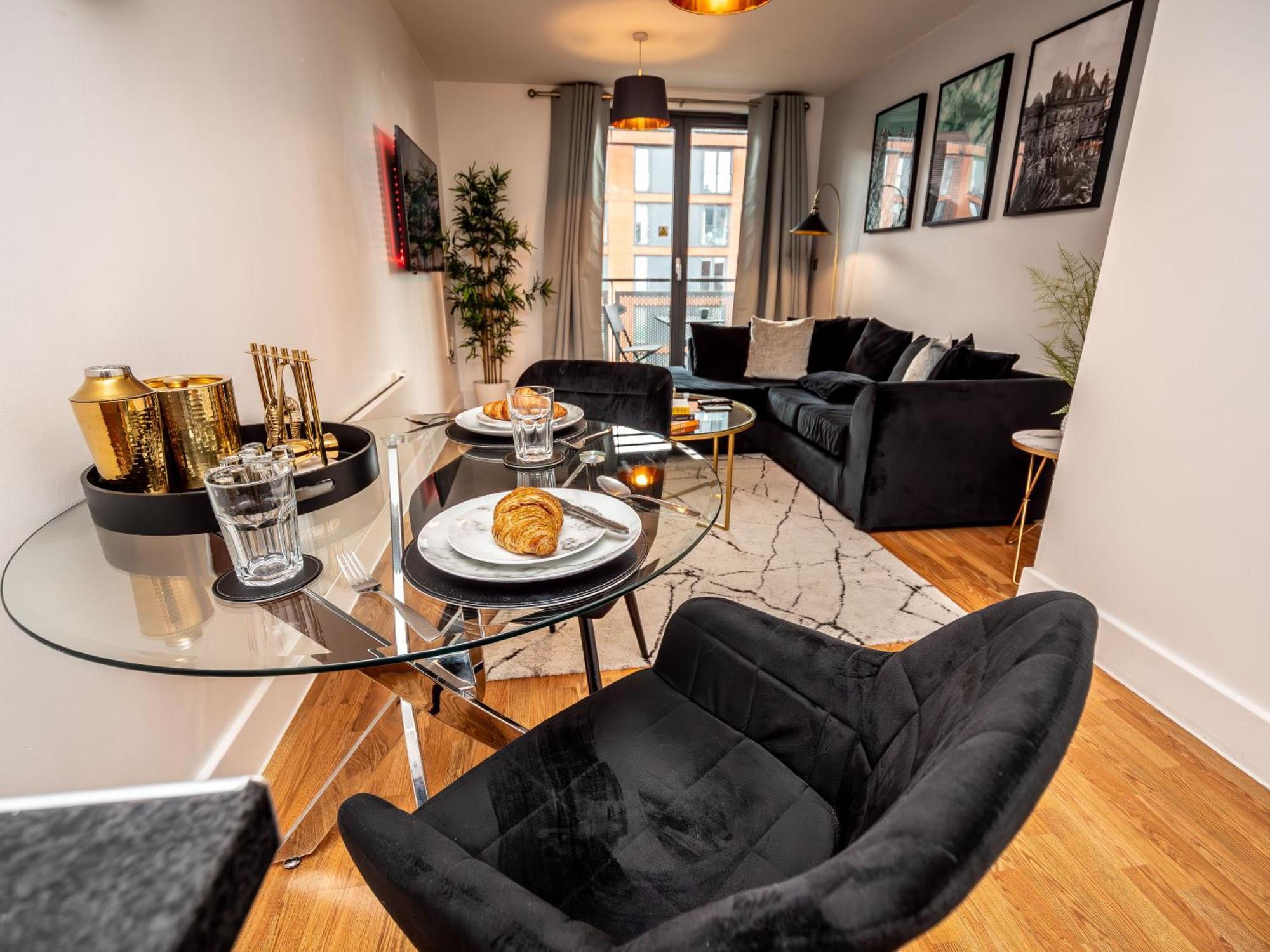 Amazing New Arcadian Centre - 1Bdr - Balcony & Parking Appartement Birmingham Buitenkant foto